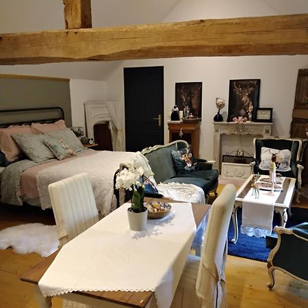 Au Petit Bonheur De Seraphine Saint-Aubin  Eksteriør billede